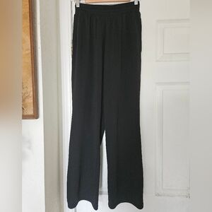 Under Armour Women's Black Loose Athletic Running Pants Size Small